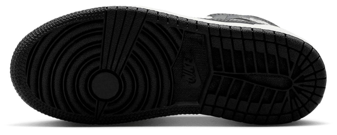 Jordan AJ 1 Mid  Image 4 of 7. Tap to open photo gallery.