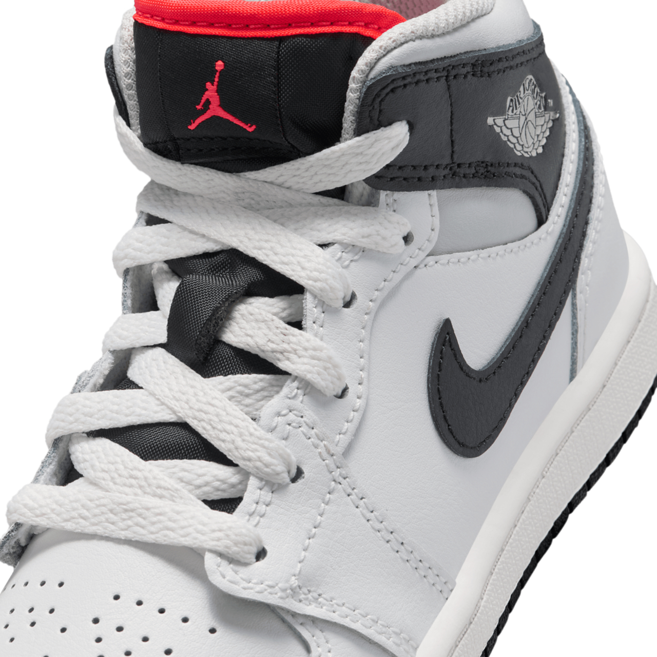 Jordan AJ 1 Mid  Image 6 of 7. Tap to open photo gallery.
