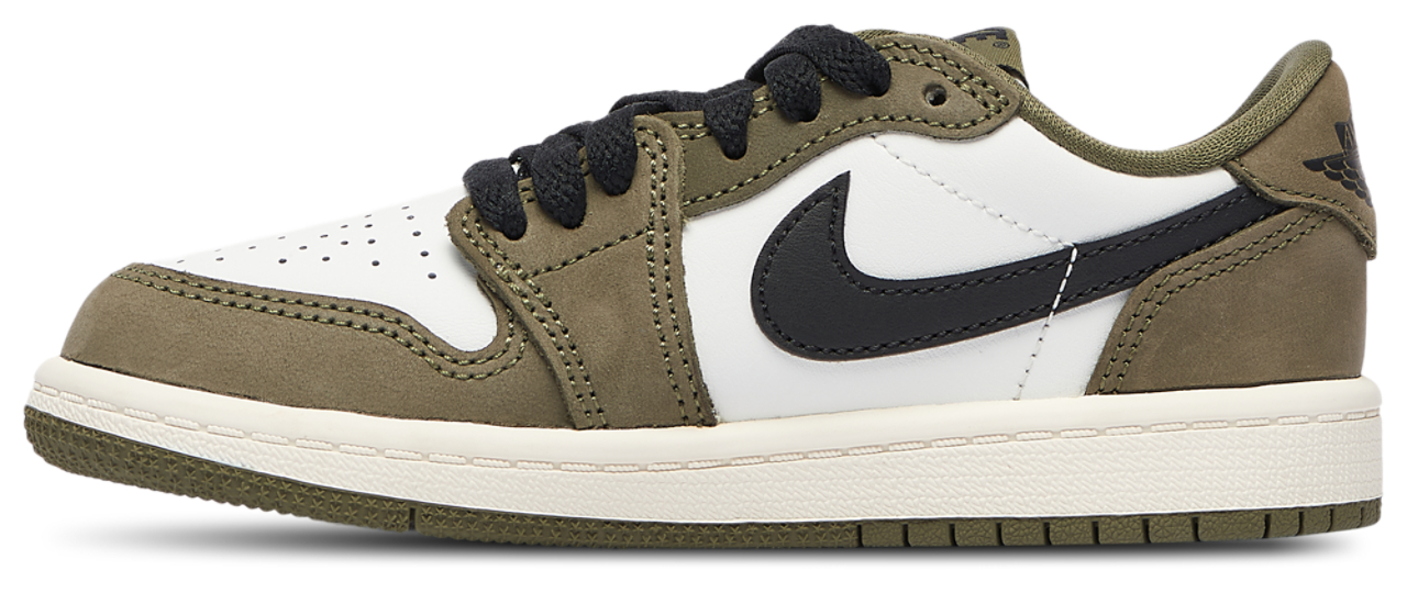 Jordan Retro 1 Low  Image 2 of 5. Tap to open photo gallery.