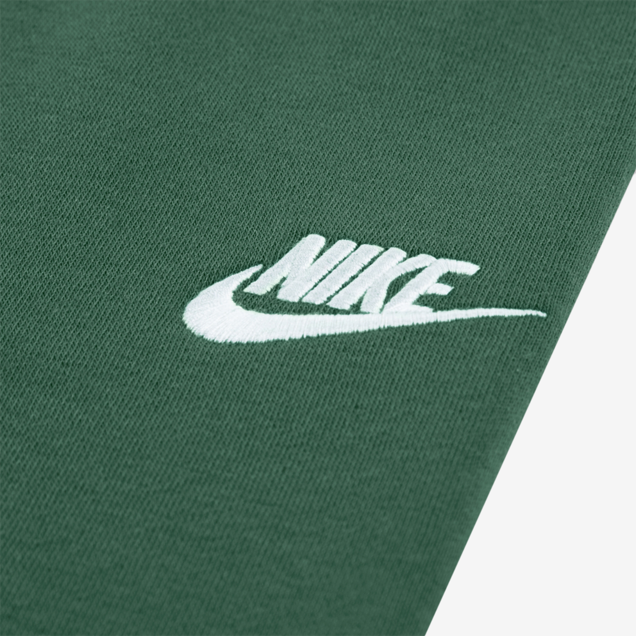 Nike LBR Full-Zip Club Set Image 4 of 4. Tap to open photo gallery.