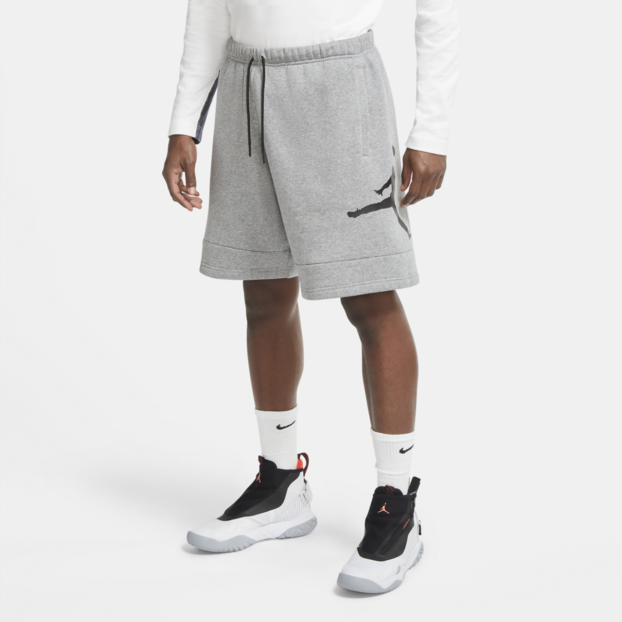 Jordan Jumpman Air Fleece Shorts Image 4 of 7. Tap to open photo gallery.