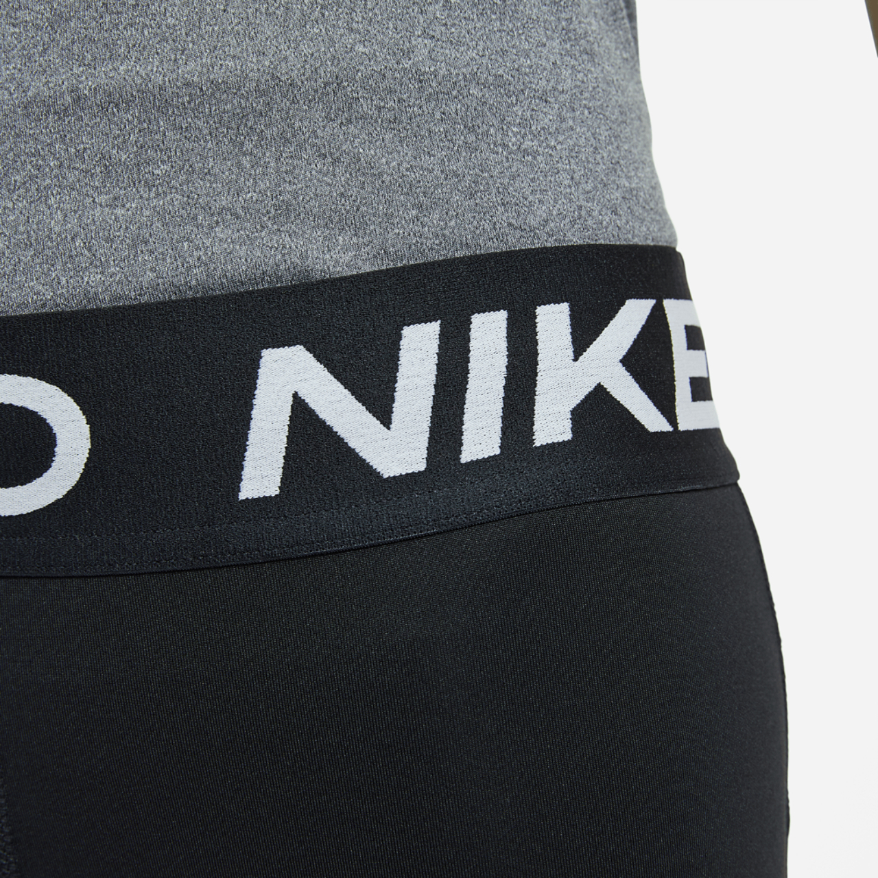 Nike Short pro de 7,6 cm (3 po) Image 11 de 12. Appuyez pour ouvrir la galerie de photos.