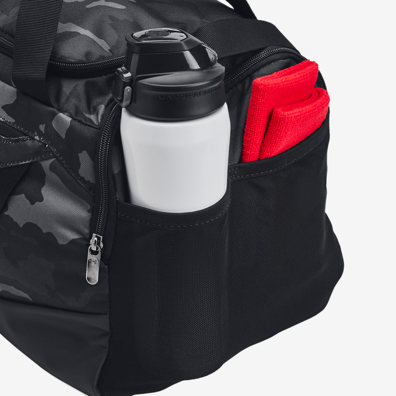 Under Armour Undeniable 5.0 Duffel SM Image 5 of 5. Tap to open photo gallery.
