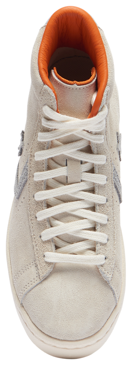 Converse x Bugs Bunny Pro Leather Image 4 of 6. Tap to open photo gallery.