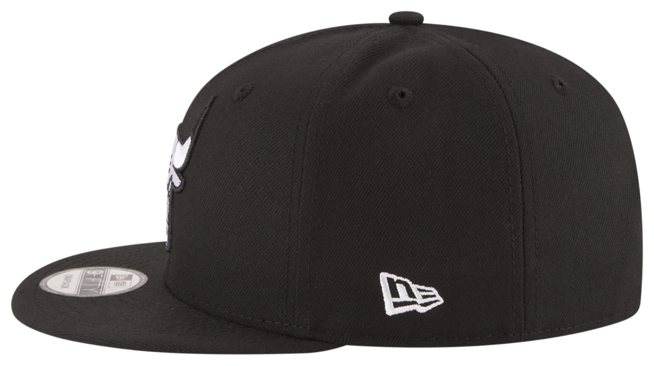 New Era Bulls Bow Snapback Image 6 of 6. Tap to open photo gallery.