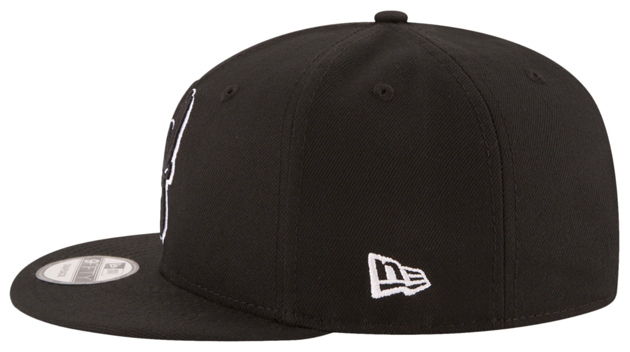 New Era Bucks Bow Snapback Image 5 of 6. Tap to open photo gallery.