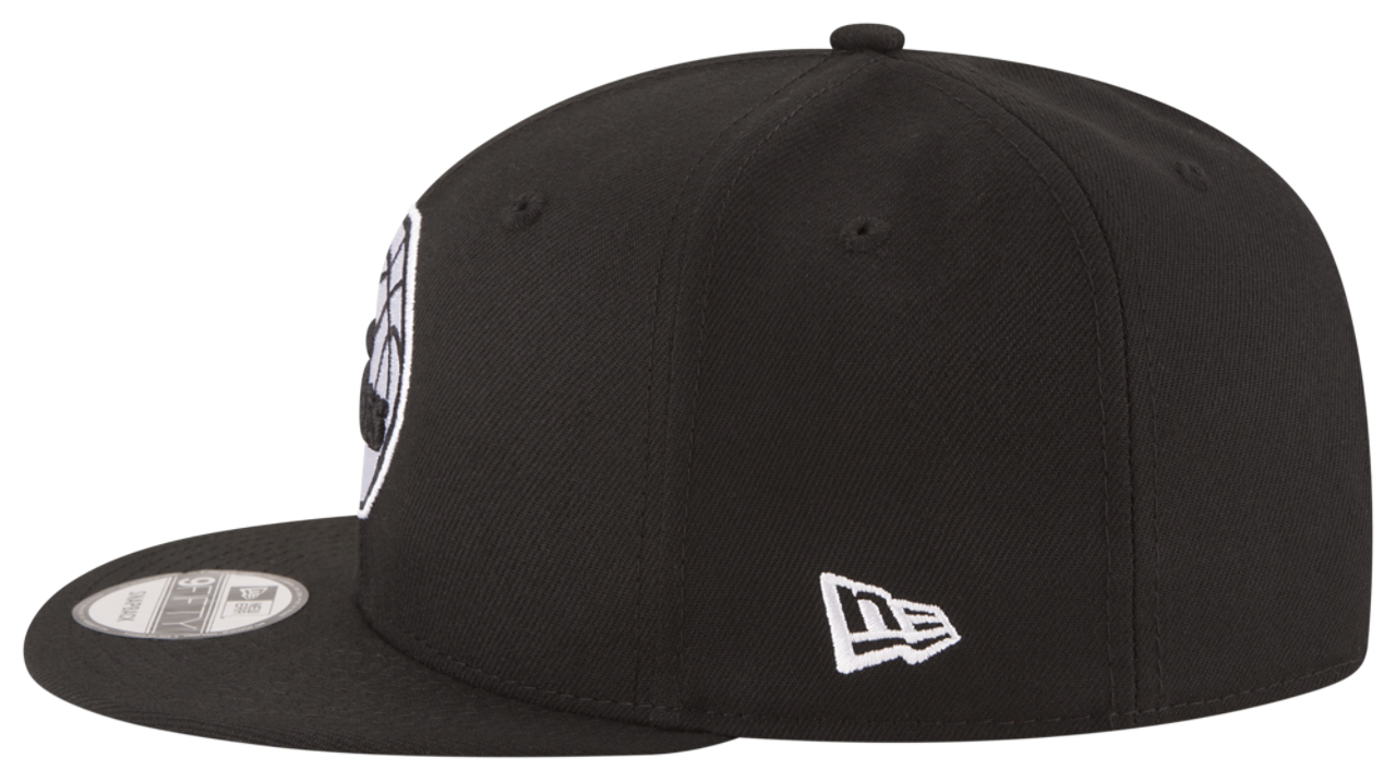 New Era 76ers Bow Snapback Image 6 of 6. Tap to open photo gallery.