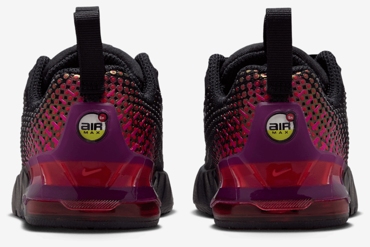 Nike Air Max Phoenix Image 3 of 7. Tap to open photo gallery.