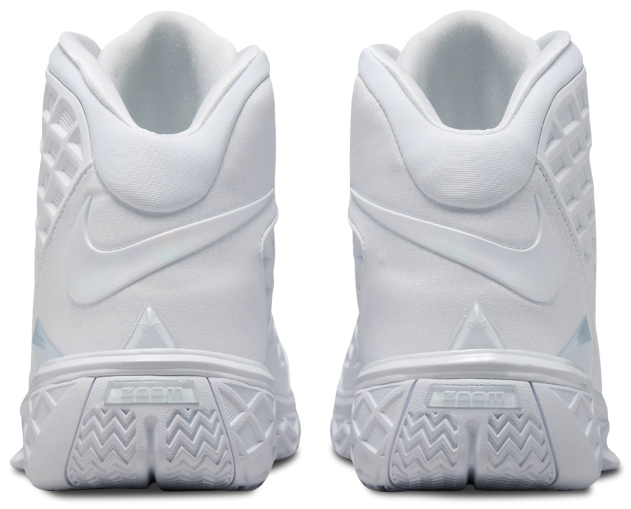 H*a様 Kobe 3 Protro コービー 3 プロトロ：アイコニックな一足に現代的な