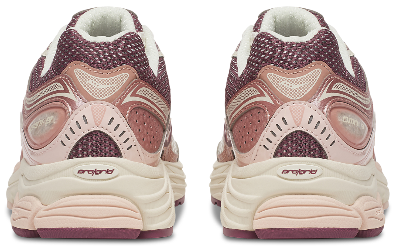 Saucony Progrid Omni 9 Image 3 of 5. Tap to open photo gallery.