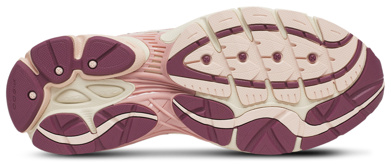 Saucony Progrid Omni 9 Image 5 of 5. Tap to open photo gallery.