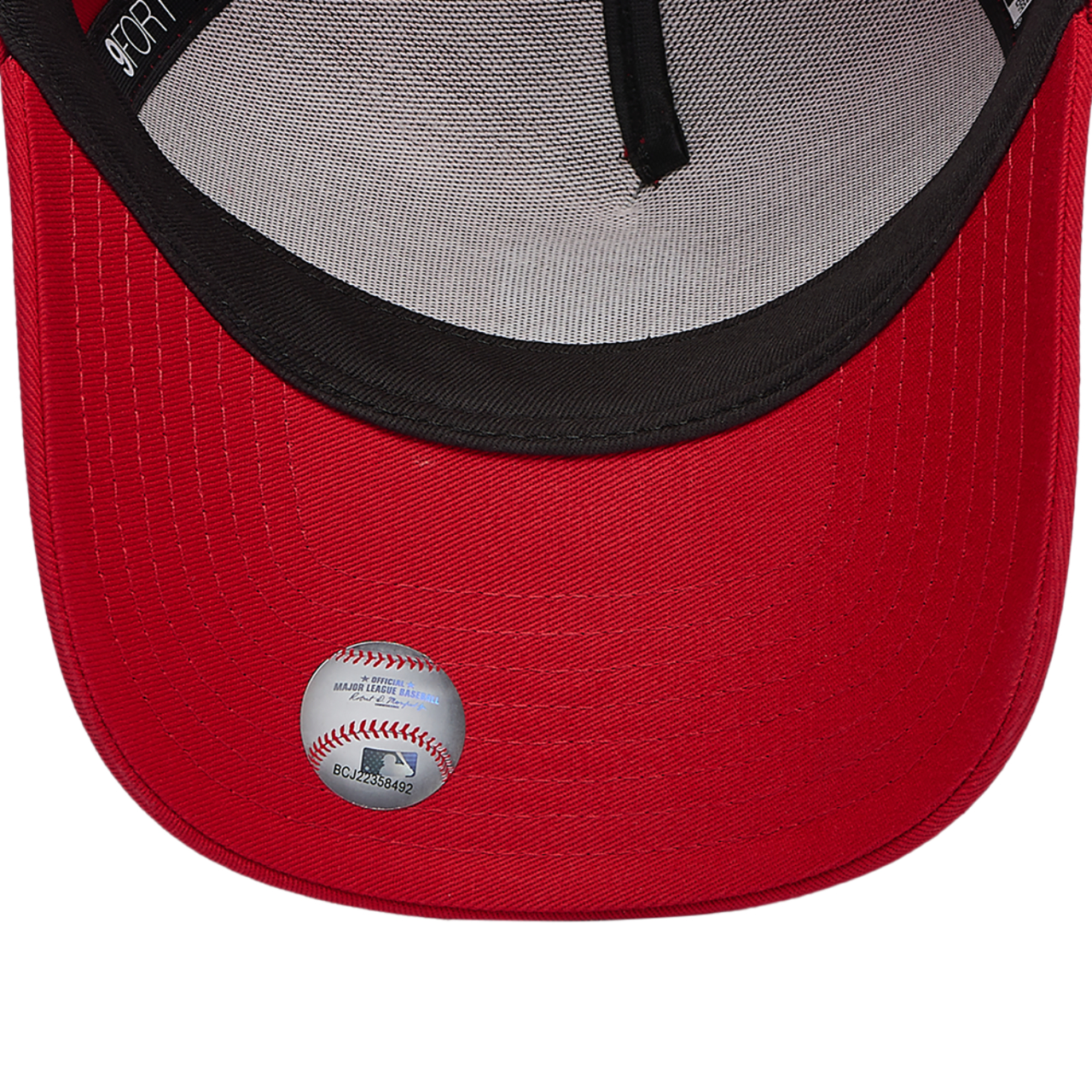 New Era Mariners 9FORTY A-Frame Hat Image 5 of 5. Tap to open photo gallery.
