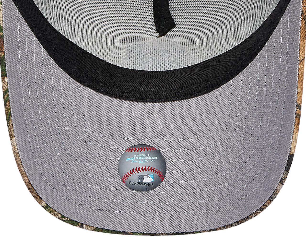 New Era Mariners 9FORTY AF Realtree Cap Image 5 of 5. Tap to open photo gallery.