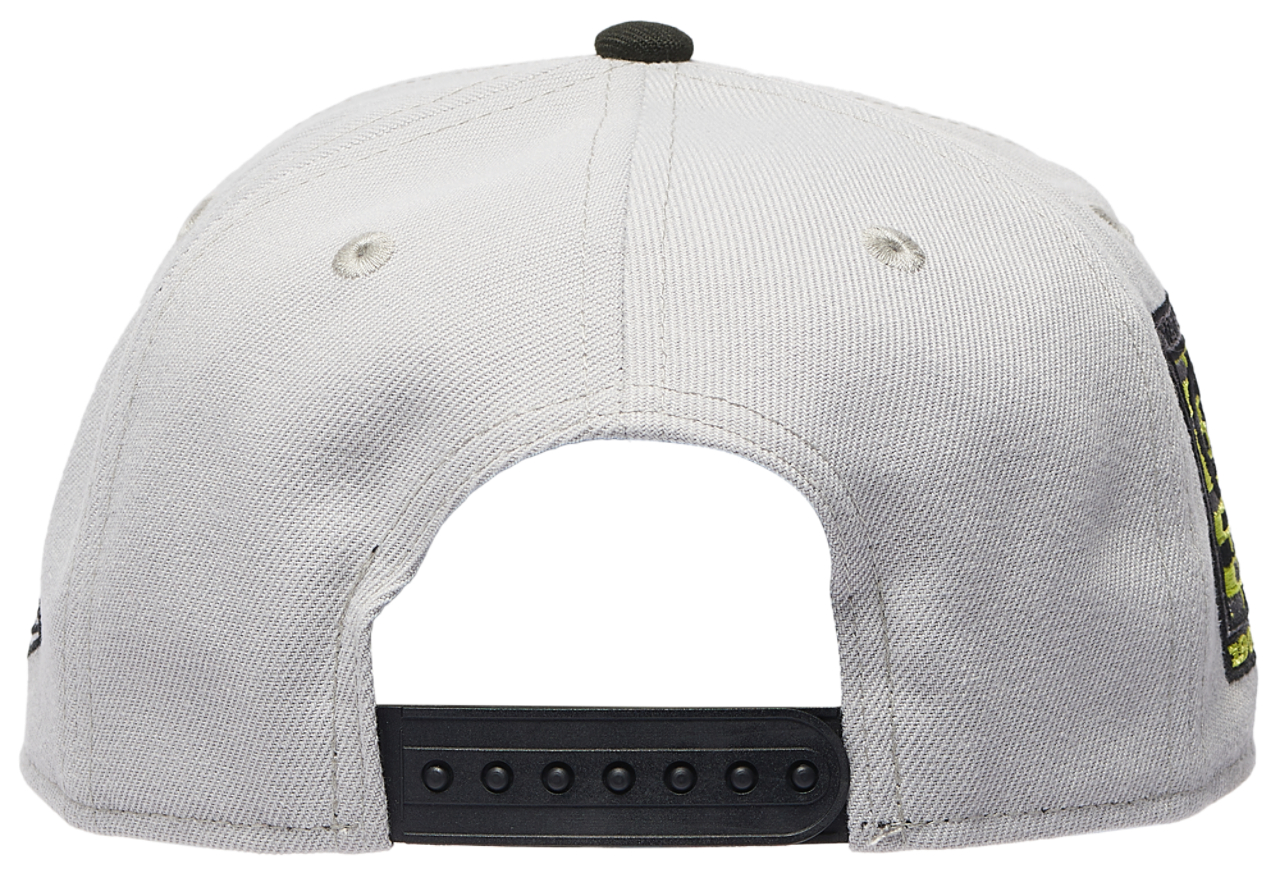 New Era White Sox 9Forty Neon Cap Image 4 of 5. Tap to open photo gallery.