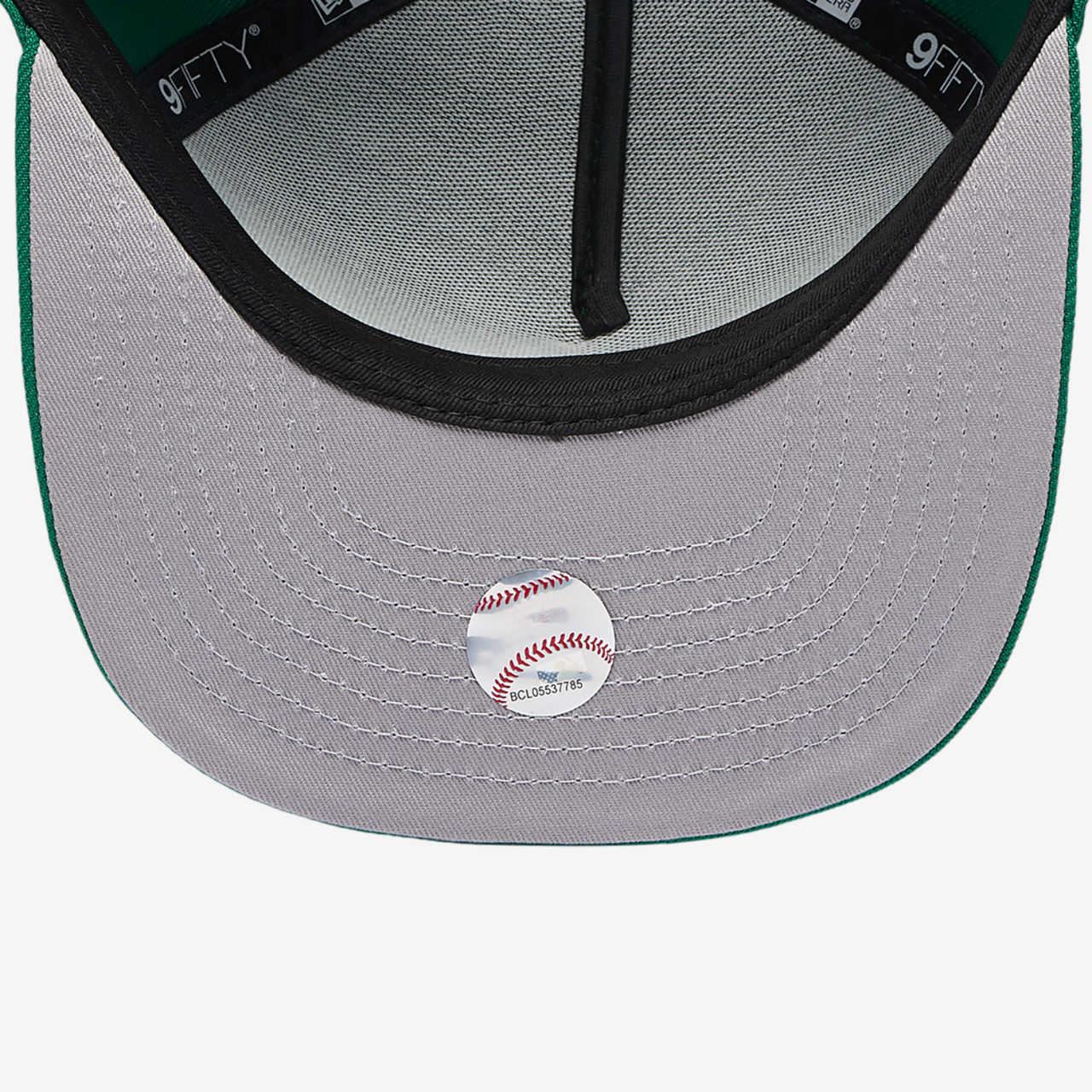 New Era Yankees 950AF '96 World Series Curve Cap Image 5 of 5. Tap to open photo gallery.