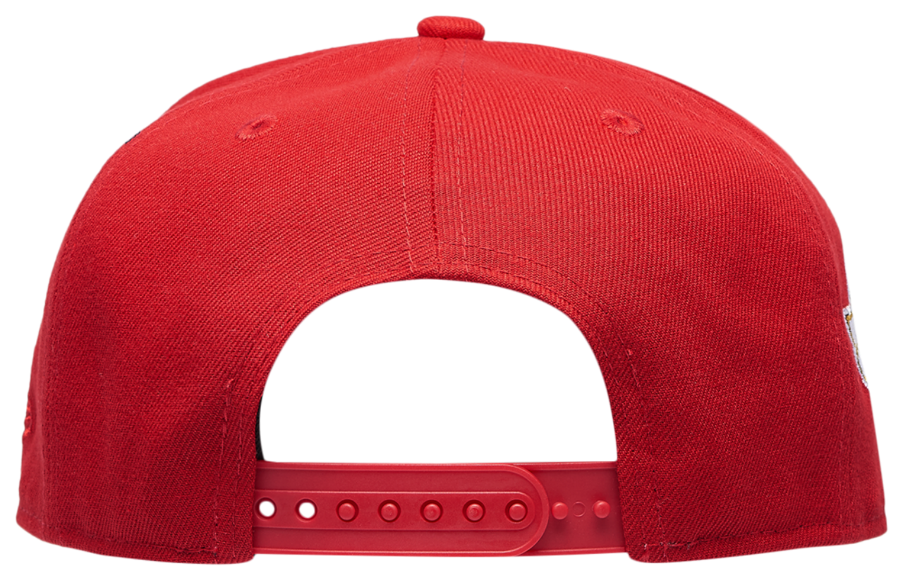 New Era White Sox 950AF '05 World Series Curve Cap Image 4 of 5. Tap to open photo gallery.