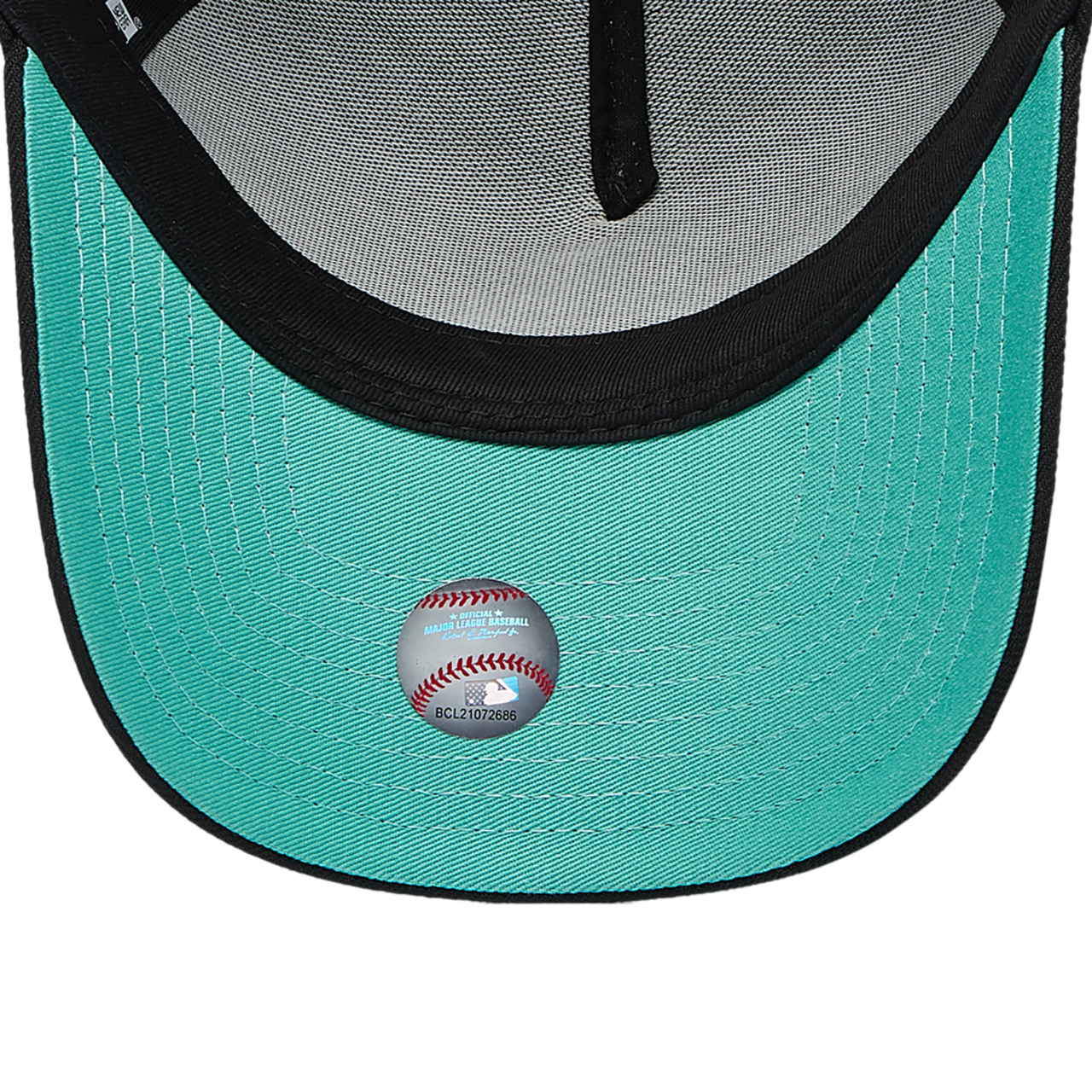 New Era White Sox 940AF Tiffany Pop Cap Image 5 of 5. Tap to open photo gallery.