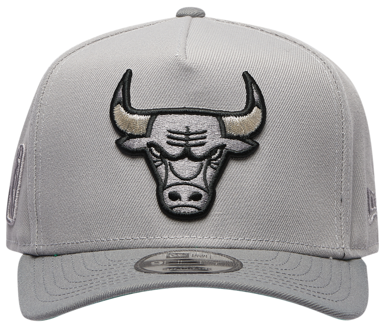 New Era Bulls 950AF Wolf Retro Cap Image 2 of 5. Tap to open photo gallery.