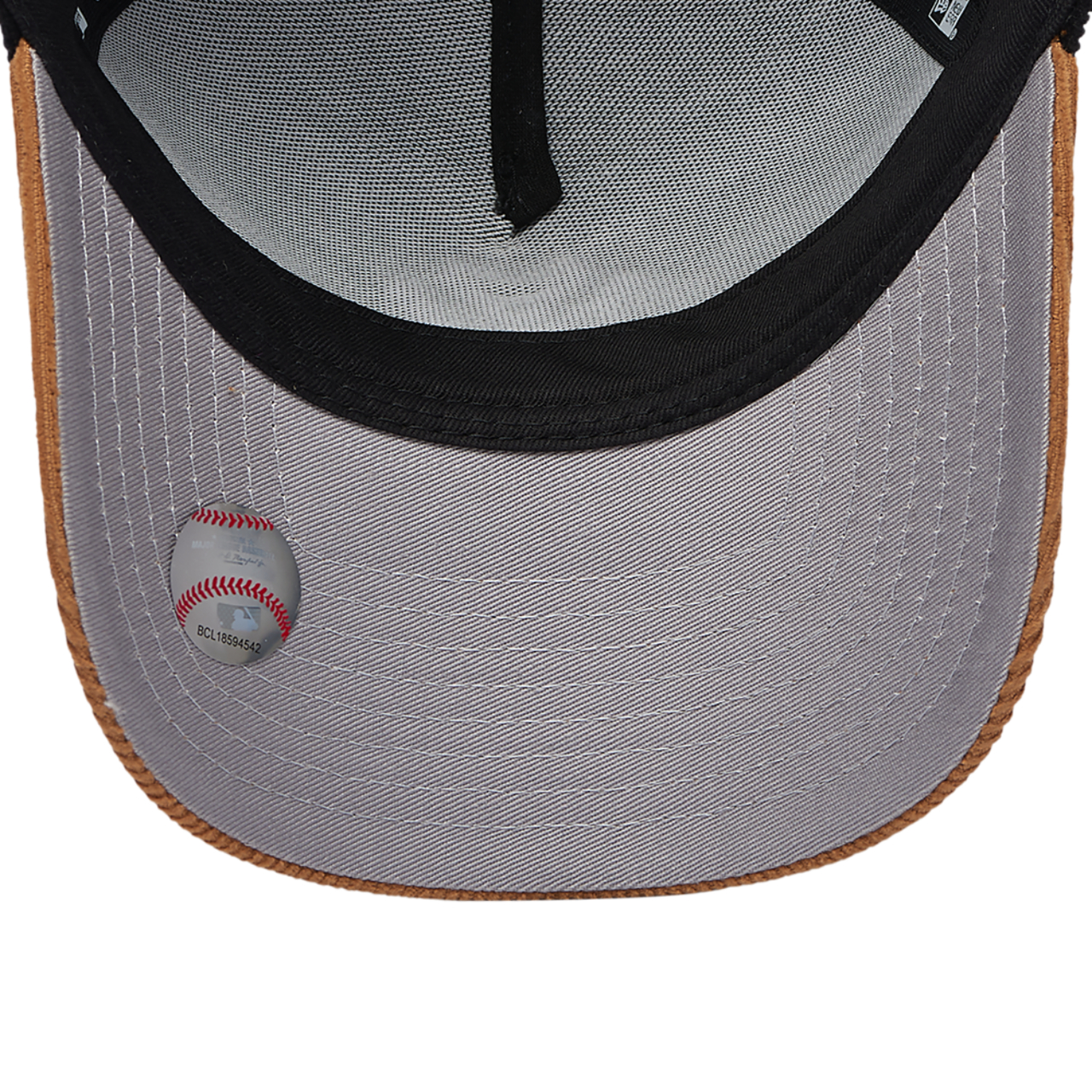 New Era Yankees 940AF Cord Cap Image 5 of 5. Tap to open photo gallery.
