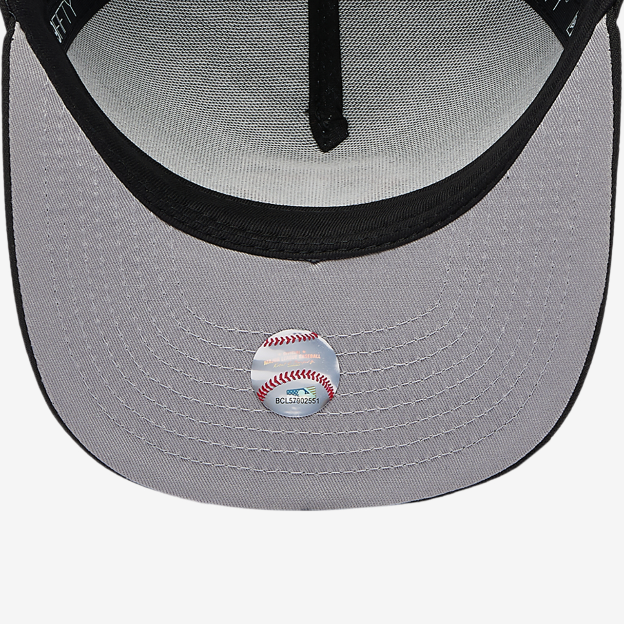 New Era 9FIFTY A-Frame MLB Curve Cap Image 5 of 5. Tap to open photo gallery.