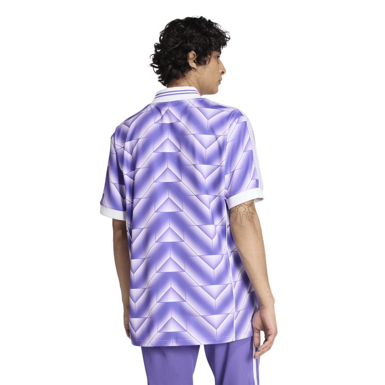 adidas Maillot Real Madrid LF Image 2 de 7. Appuyez pour ouvrir la galerie de photos.