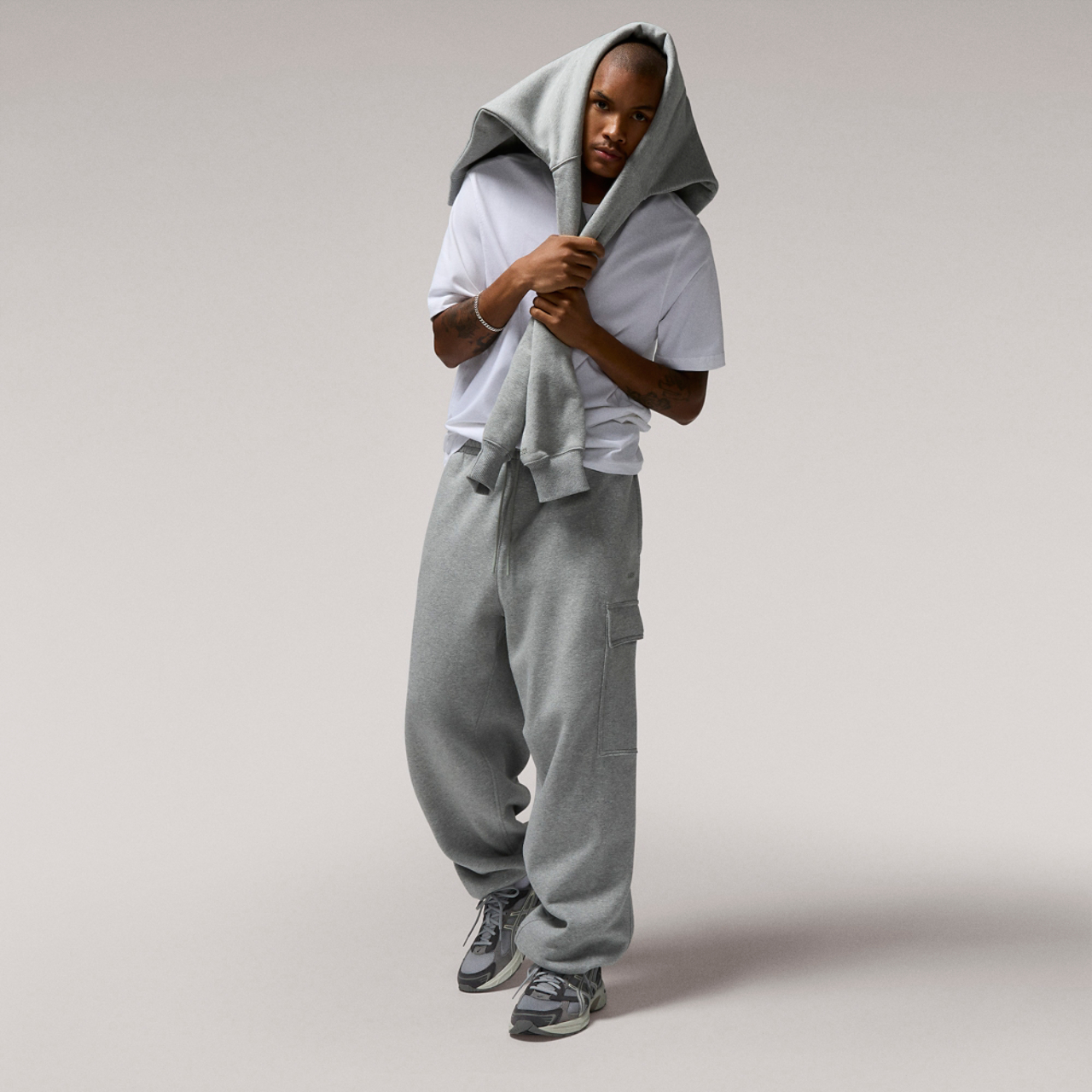 LCKR Trinity Baggy Cargo Fleece Sweatpants  Image 6 of 7. Tap to open photo gallery.