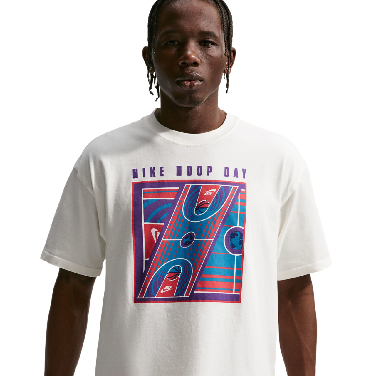 Nike NSW Max 90 T-Shirt DNAR Hoop Day Image 1 de 2. Appuyez pour ouvrir la galerie de photos.