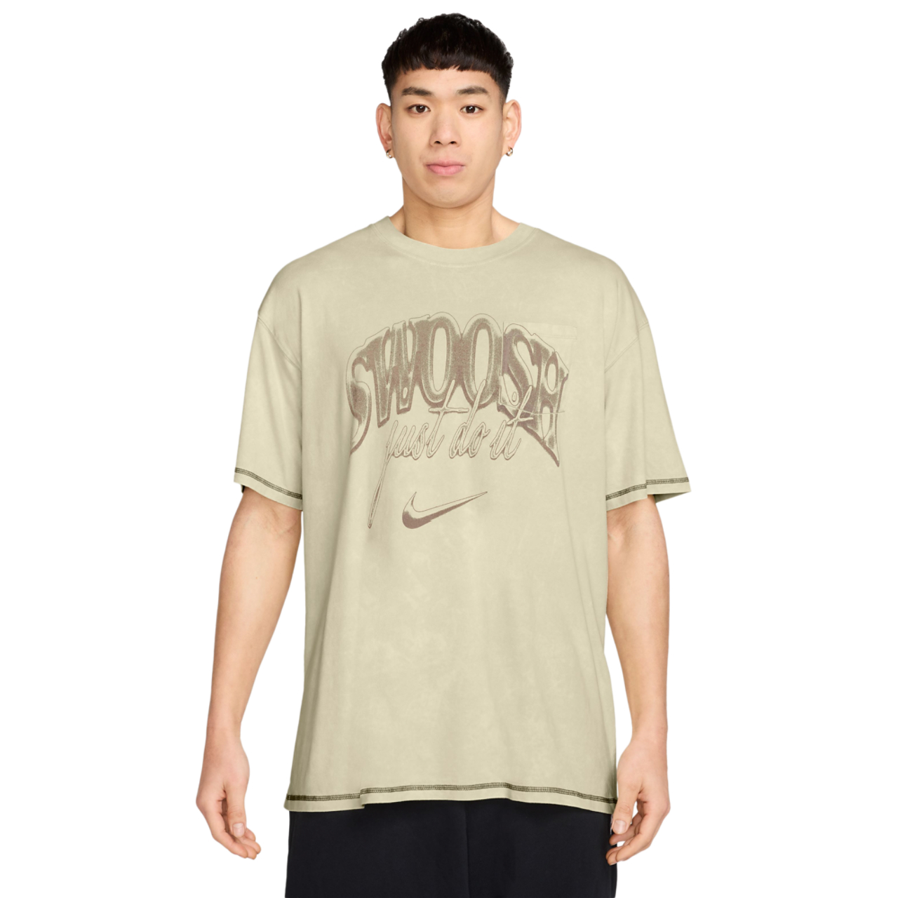 Nike T-shirt avec poche OC Vintage M90 Image 1 de 3. Appuyez pour ouvrir la galerie de photos.