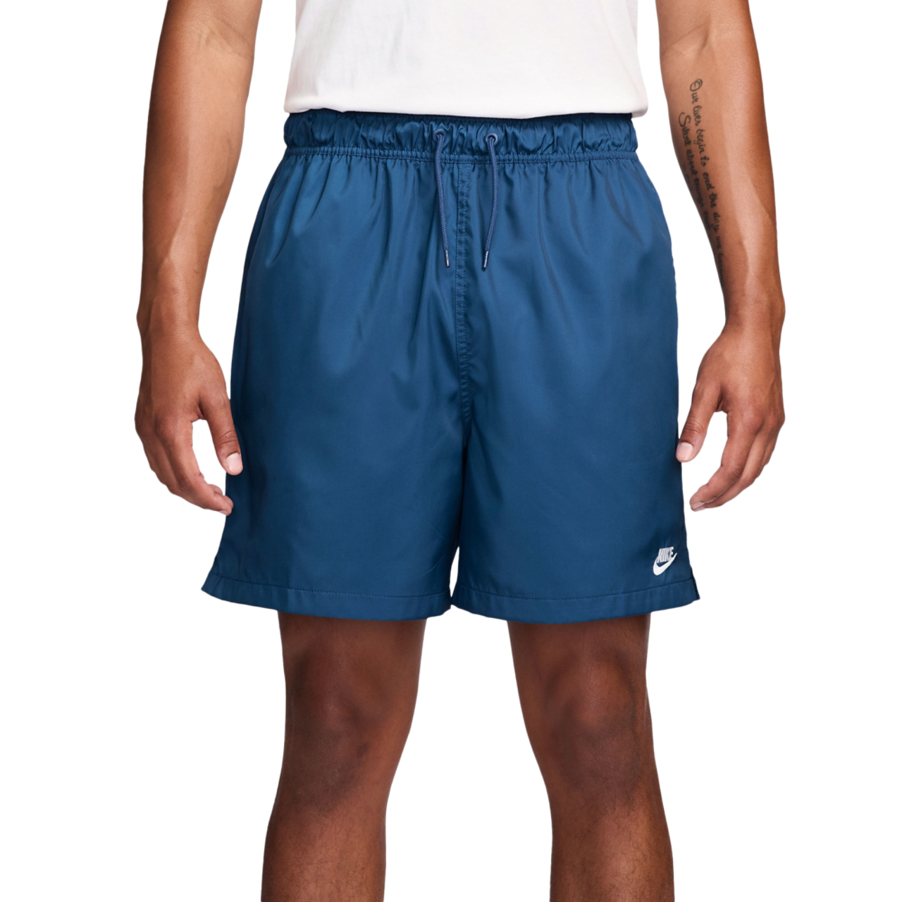 Nike Short Club Flow Image 1 de 4. Appuyez pour ouvrir la galerie de photos.