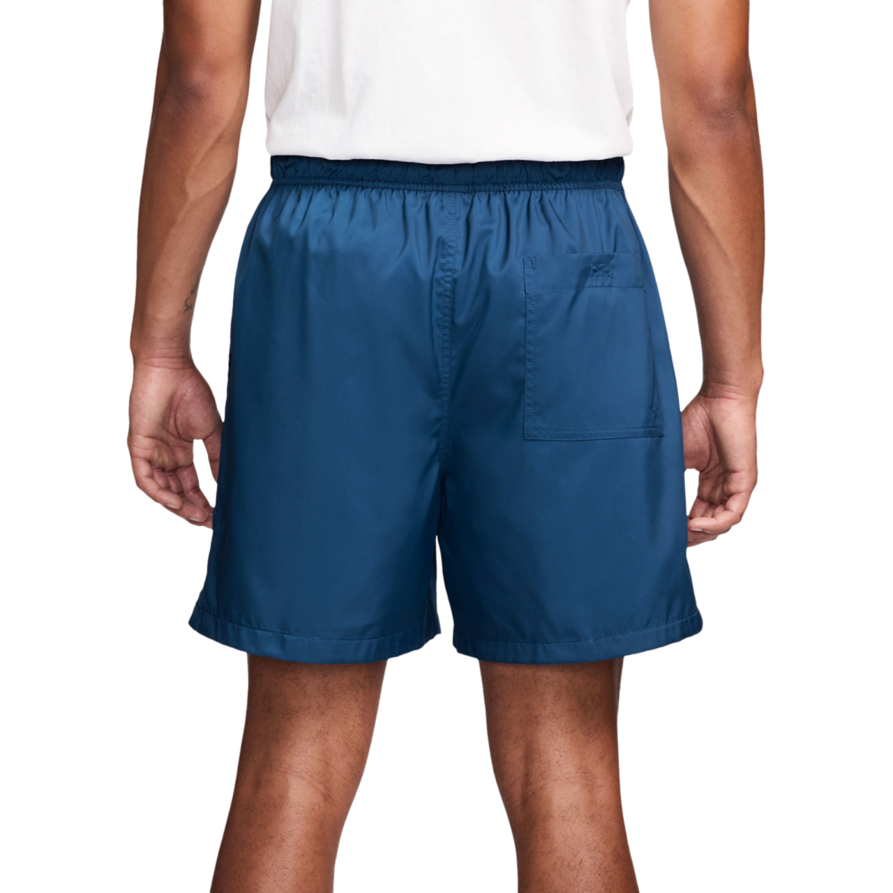 Nike Short Club Flow Image 2 de 4. Appuyez pour ouvrir la galerie de photos.