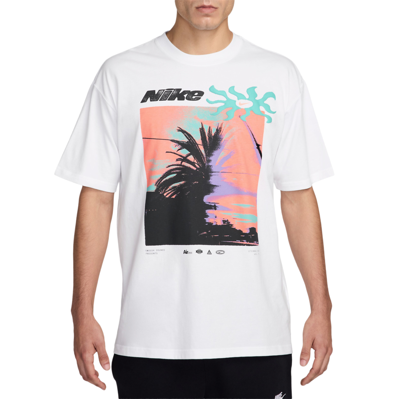 Nike T-shirt NSW LSE Palm Tree Image 3 de 3. Appuyez pour ouvrir la galerie de photos.