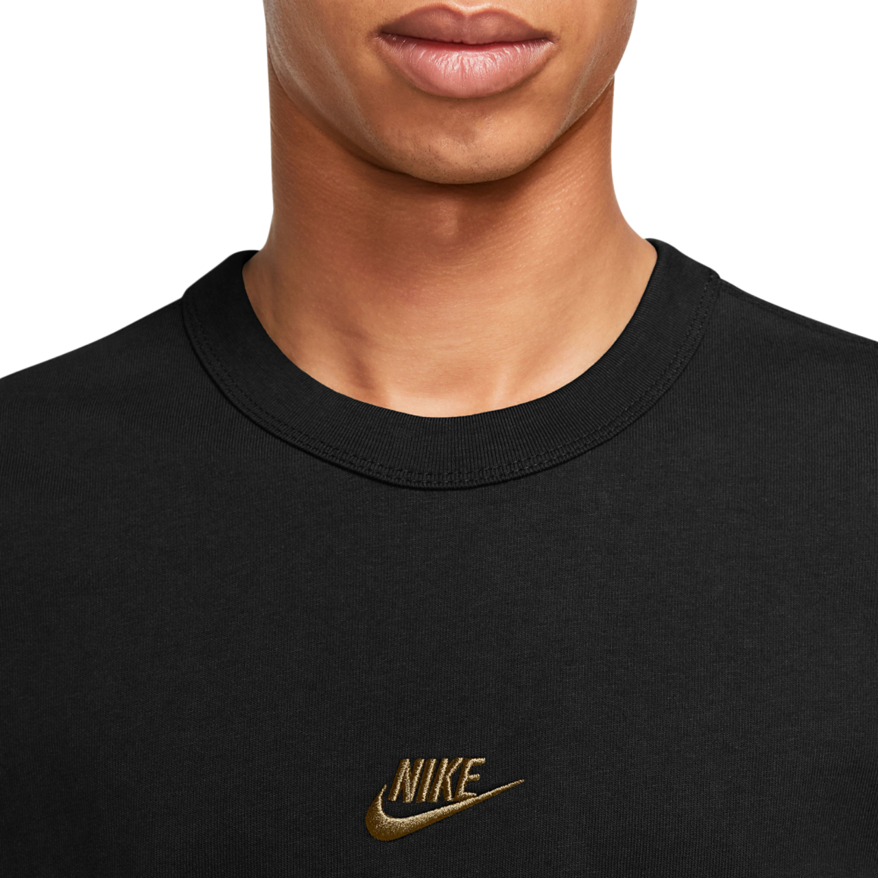 Nike T-shirt NSW Prem Essential Image 3 de 3. Appuyez pour ouvrir la galerie de photos.