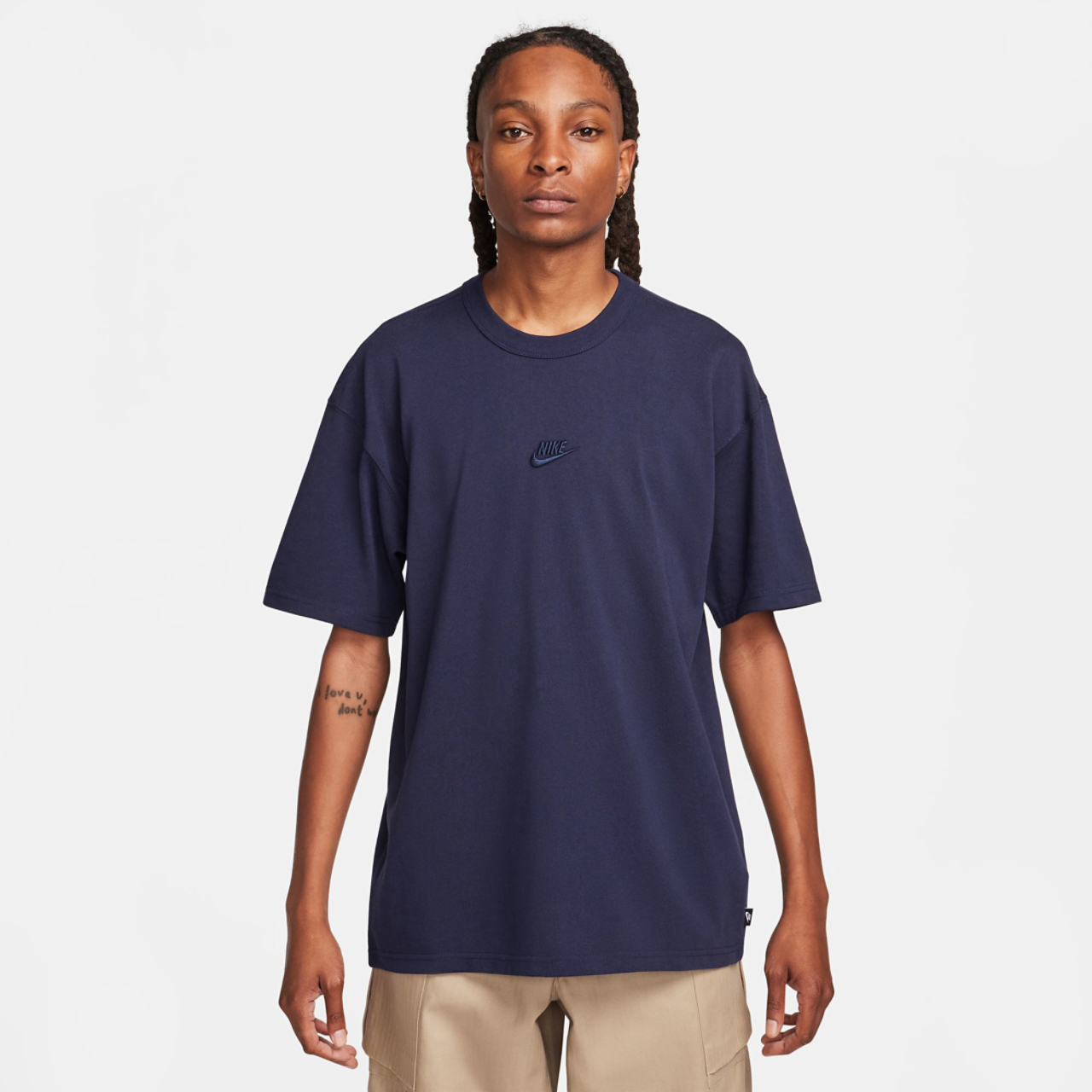 Nike T-shirt NSW Prem Essential Image 1 de 2. Appuyez pour ouvrir la galerie de photos.