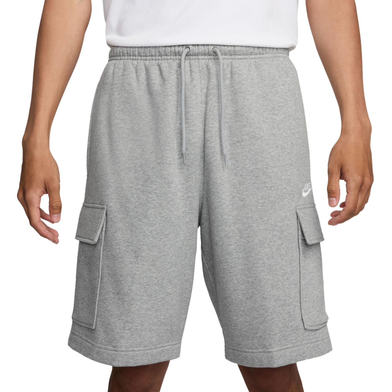 Nike Short cargo de basketball de club Image 1 de 4. Appuyez pour ouvrir la galerie de photos.