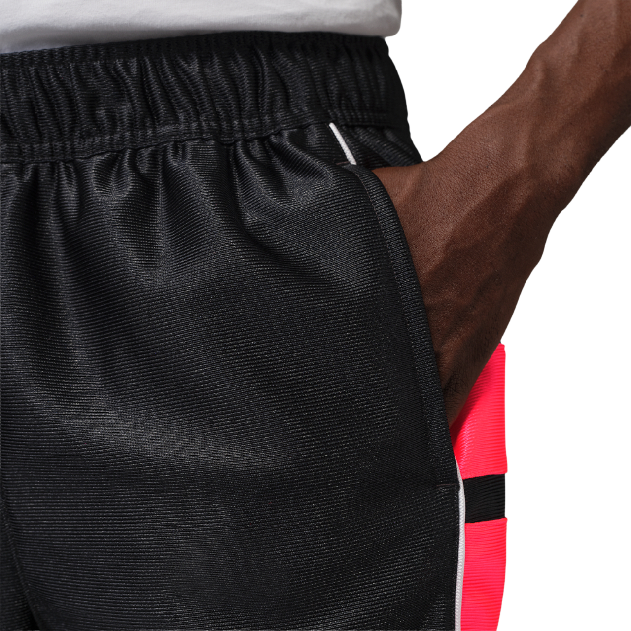 Jordan Short Essentials Cat Scratch Image 4 de 8. Appuyez pour ouvrir la galerie de photos.