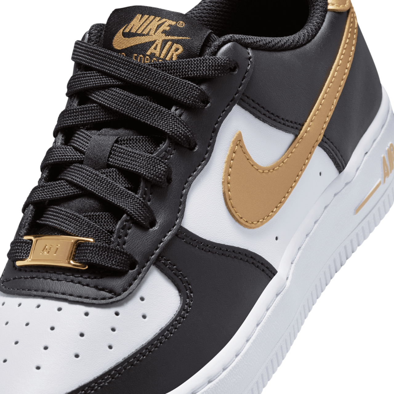 Nike Air Force 1 Low Image 7 of 8. Tap to open photo gallery.