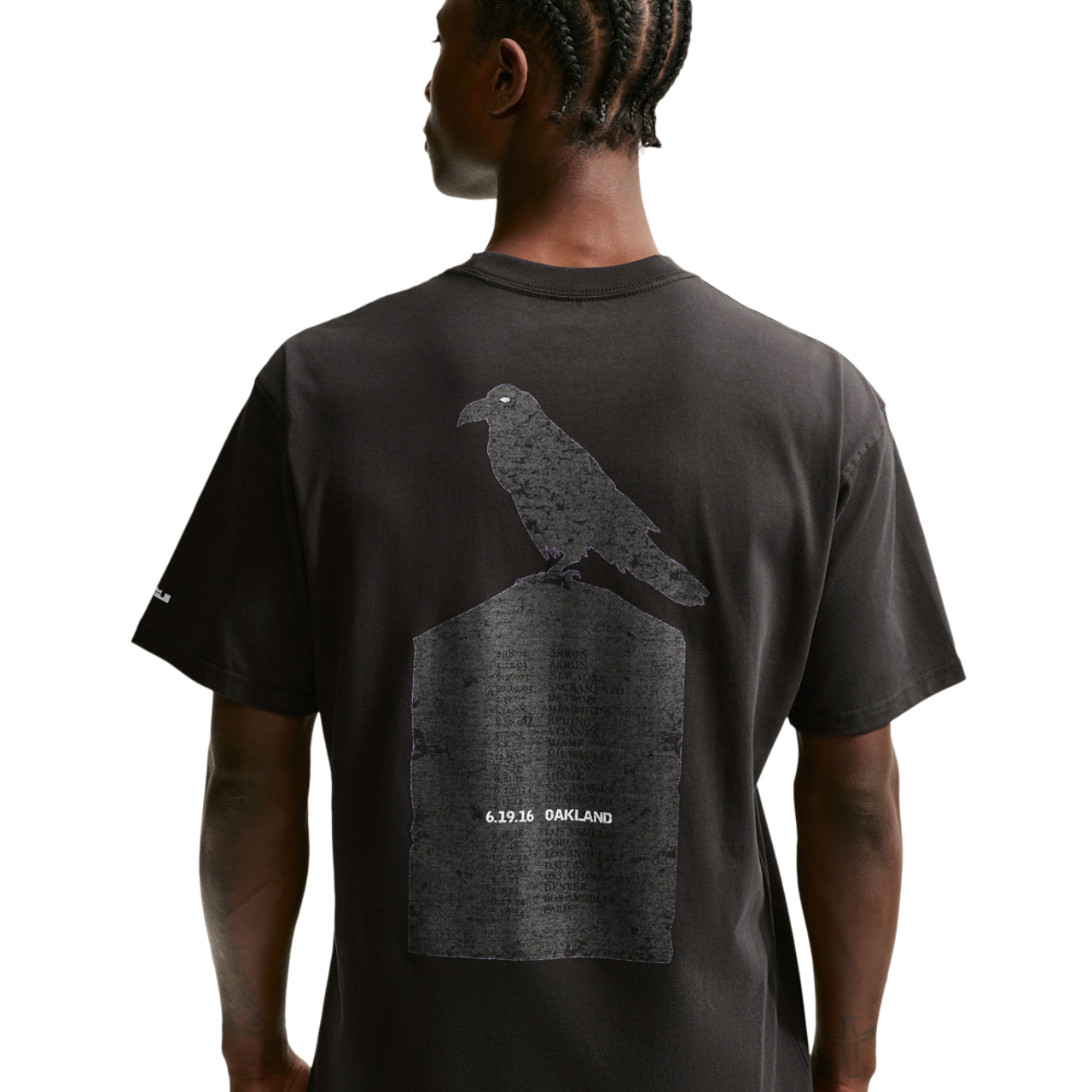 Nike LJ Loose HK T-Shirt Image 2 de 3. Appuyez pour ouvrir la galerie de photos.