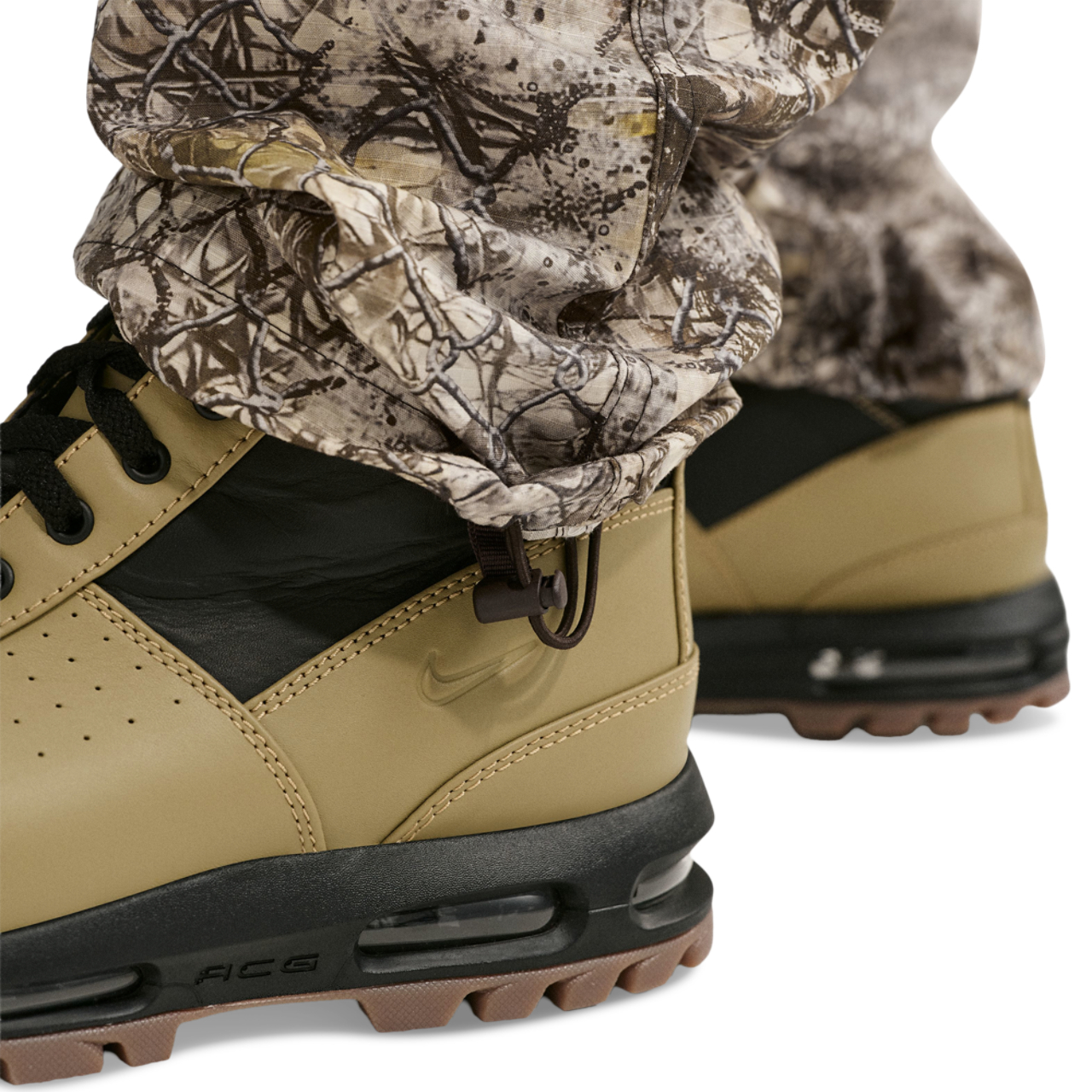 Nike Club Woven Cargo Pants  Image 3 of 3. Tap to open photo gallery.