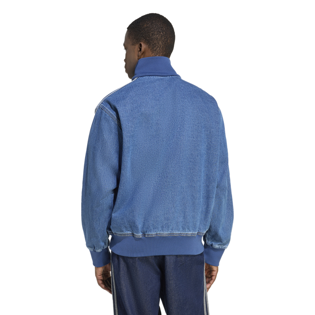 adidas Blouson d’athlétisme Firebird en denim Adicolor Image 2 de 5. Appuyez pour ouvrir la galerie de photos.