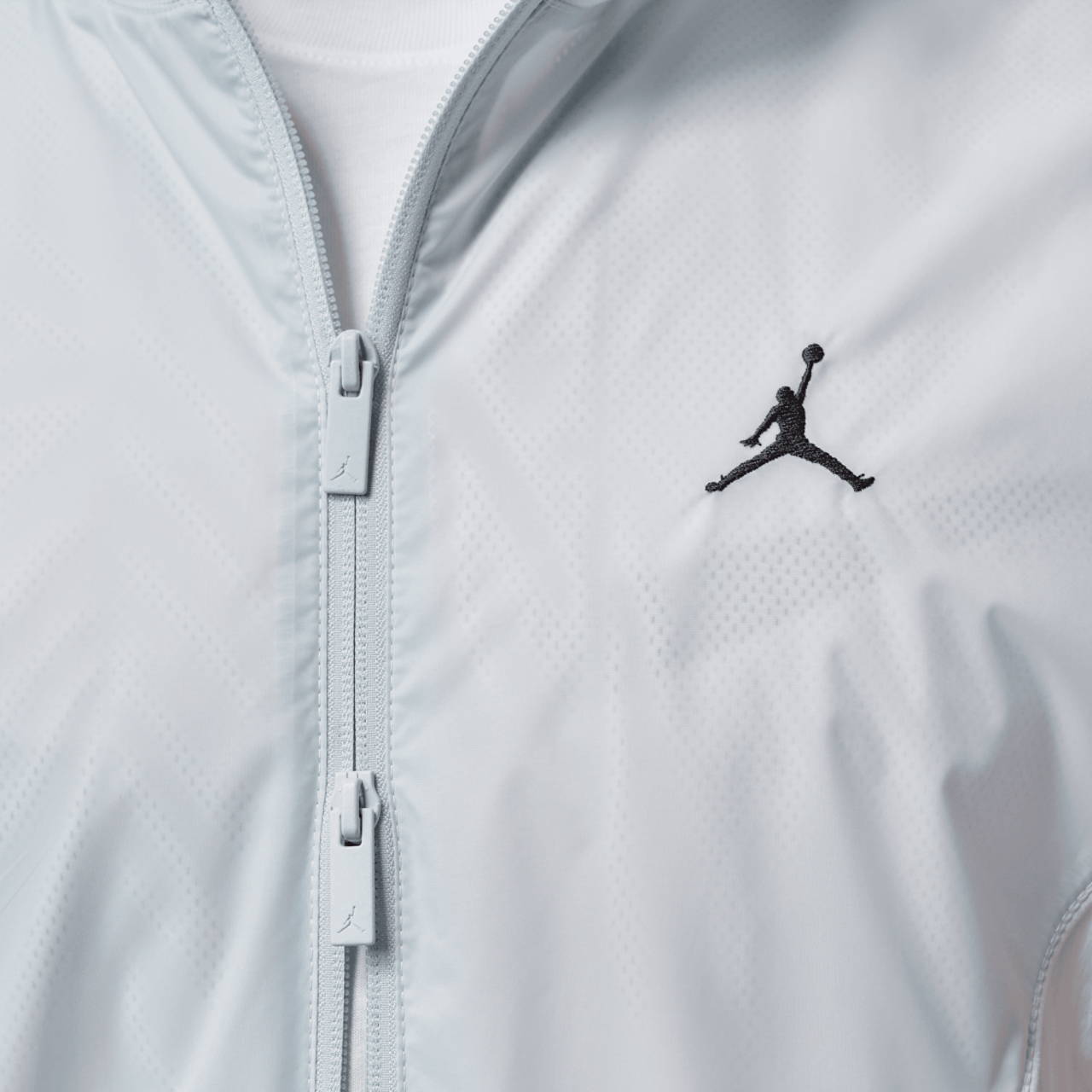 Jordan Essential Draft Jacket  Image 5 of 7. Tap to open photo gallery.