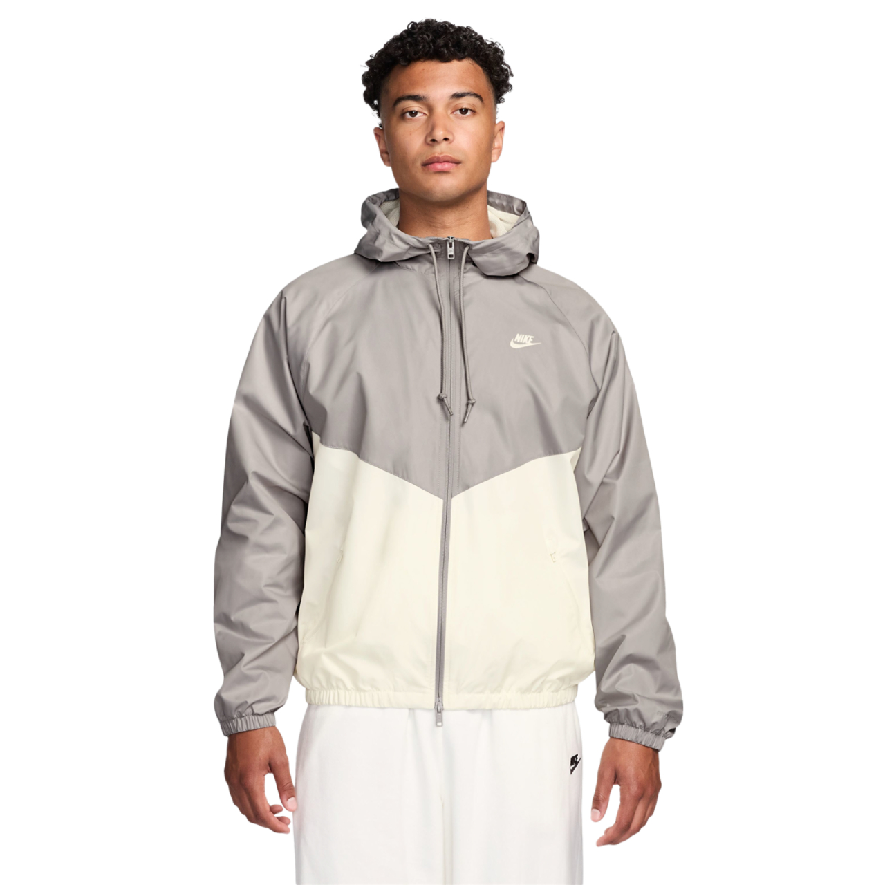 Nike Veste NSW Windrunner Image 1 de 3. Appuyez pour ouvrir la galerie de photos.