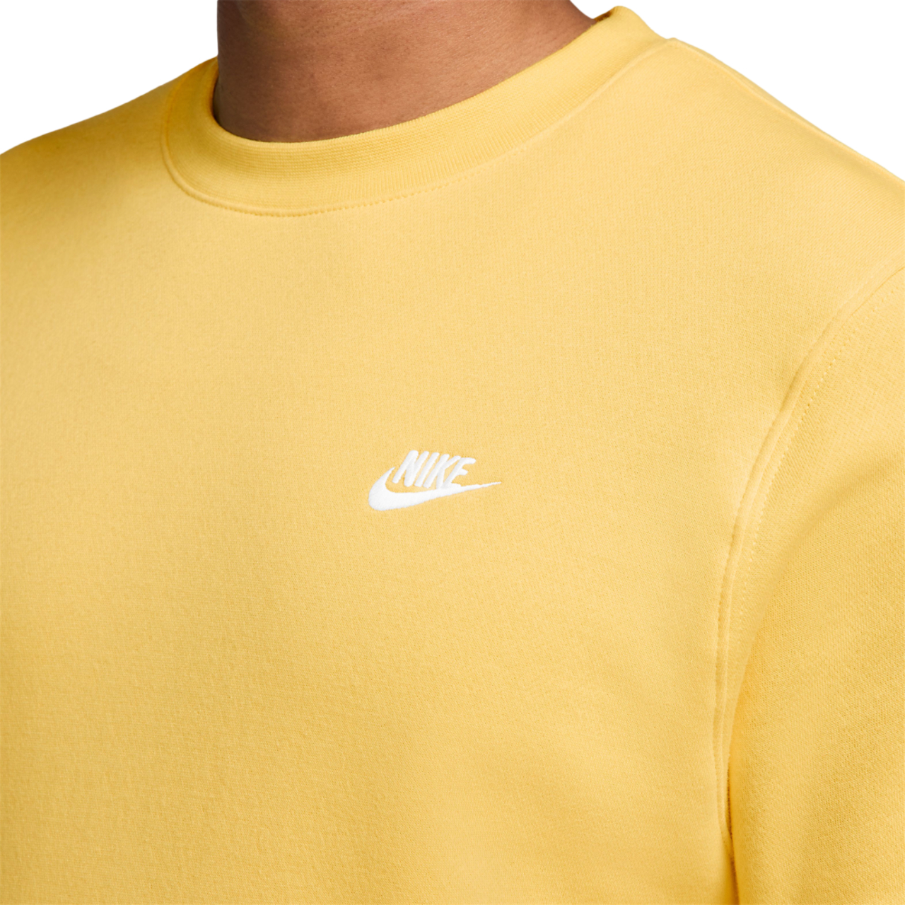 Nike Equipe de basket du club Image 3 de 3. Appuyez pour ouvrir la galerie de photos.