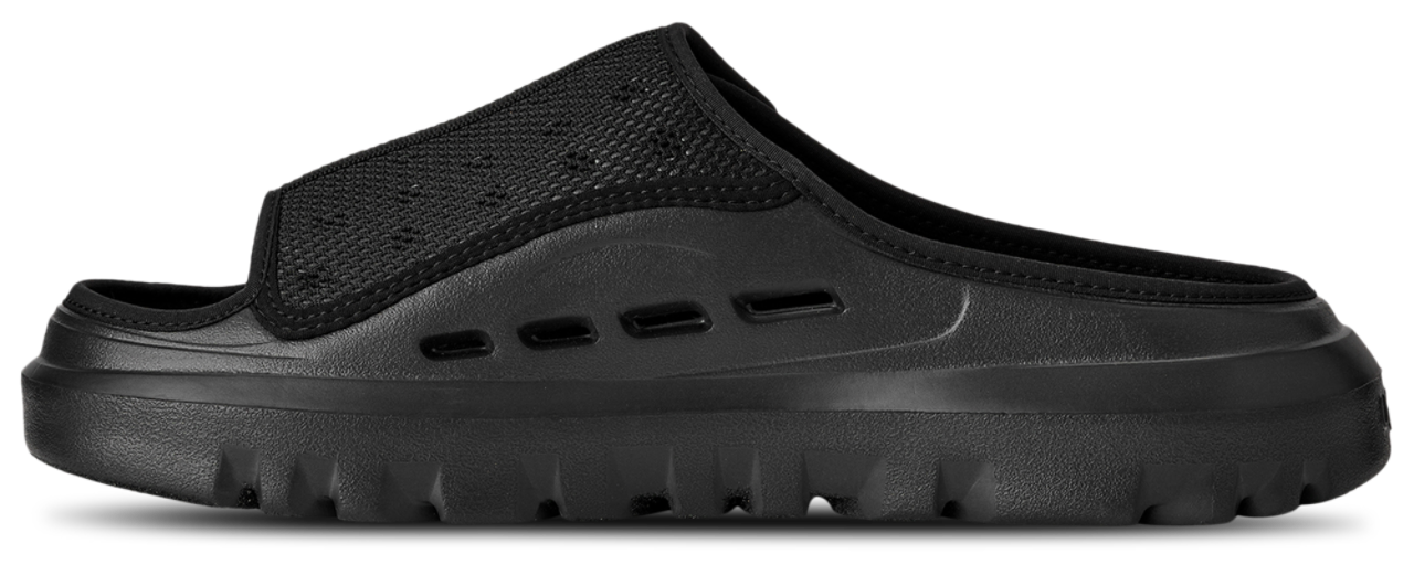 UGG Peakmod Image 2 of 5. Tap to open photo gallery.