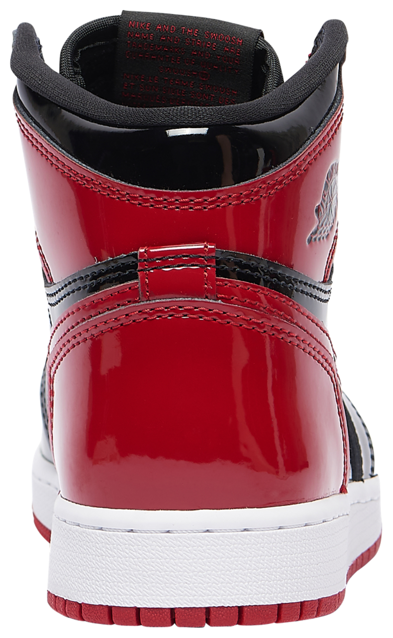 Jordan Retro 1 High OG Image 3 of 6. Tap to open photo gallery.