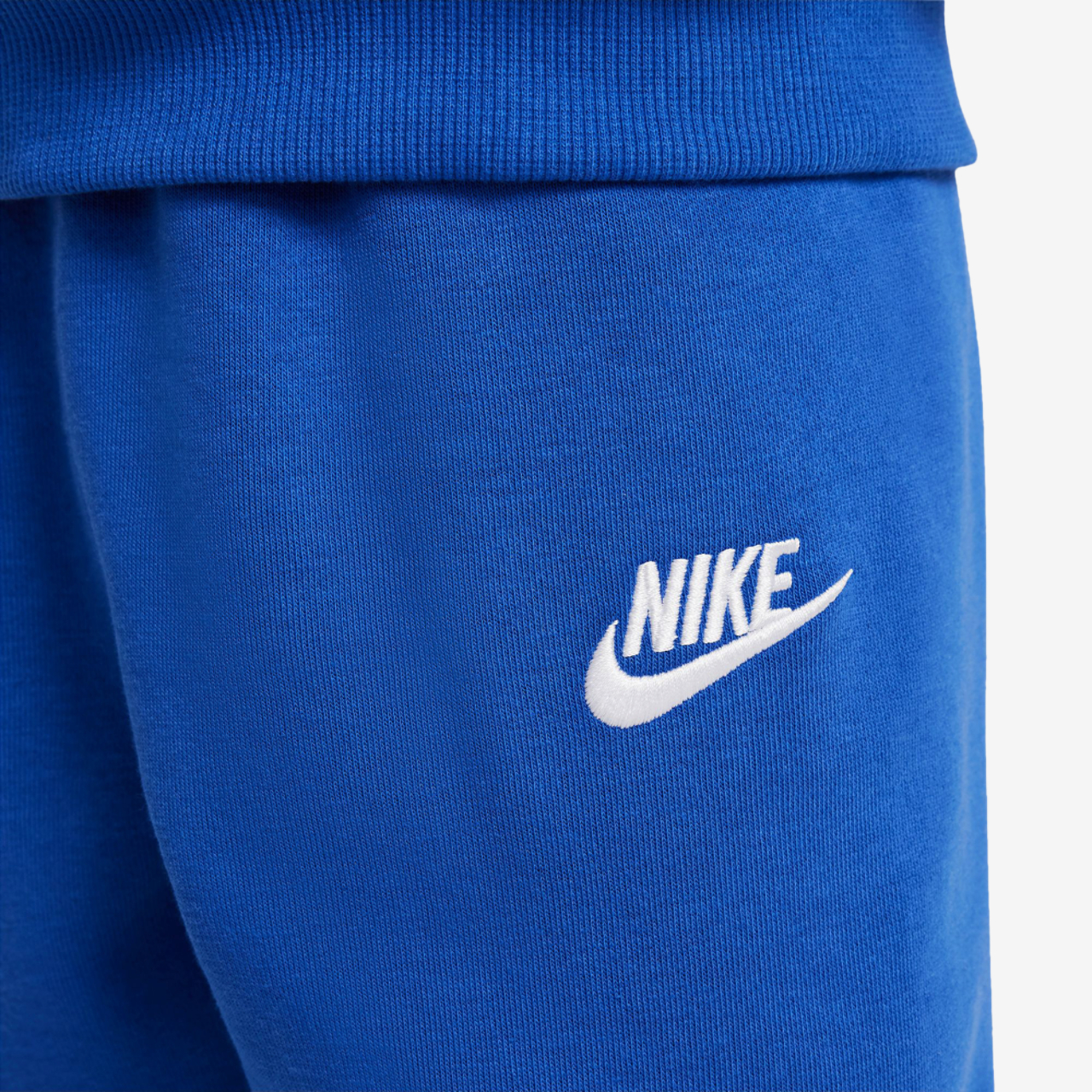 Nike Lbr Full Zip Club Set Image 5 of 8. Tap to open photo gallery.