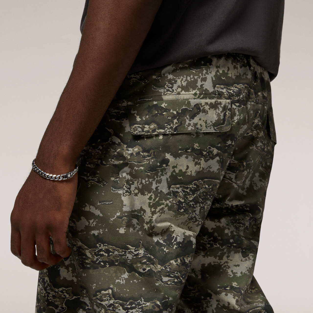 LCKR Marcdale Relaxed Fit Pants Image 4 of 9. Tap to open photo gallery.