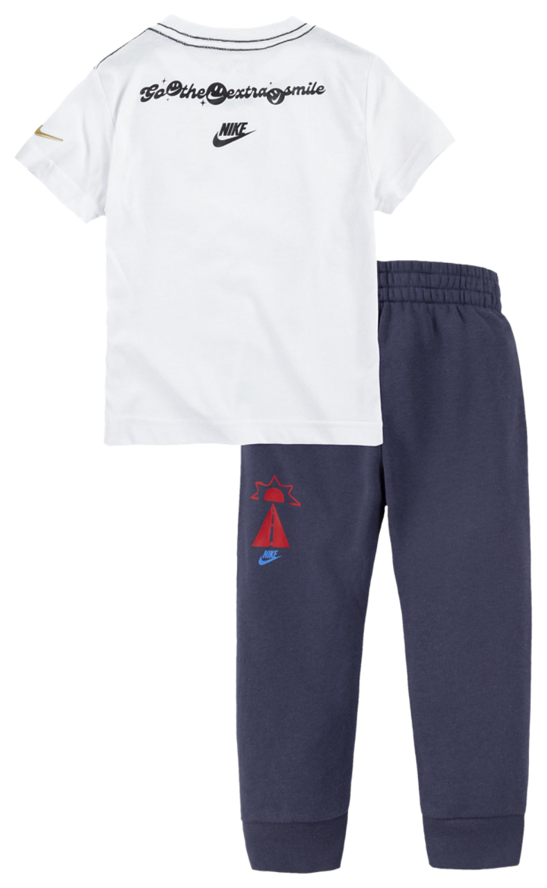 Nike NSW Smile Jogger Set Image 2 of 9. Tap to open photo gallery.