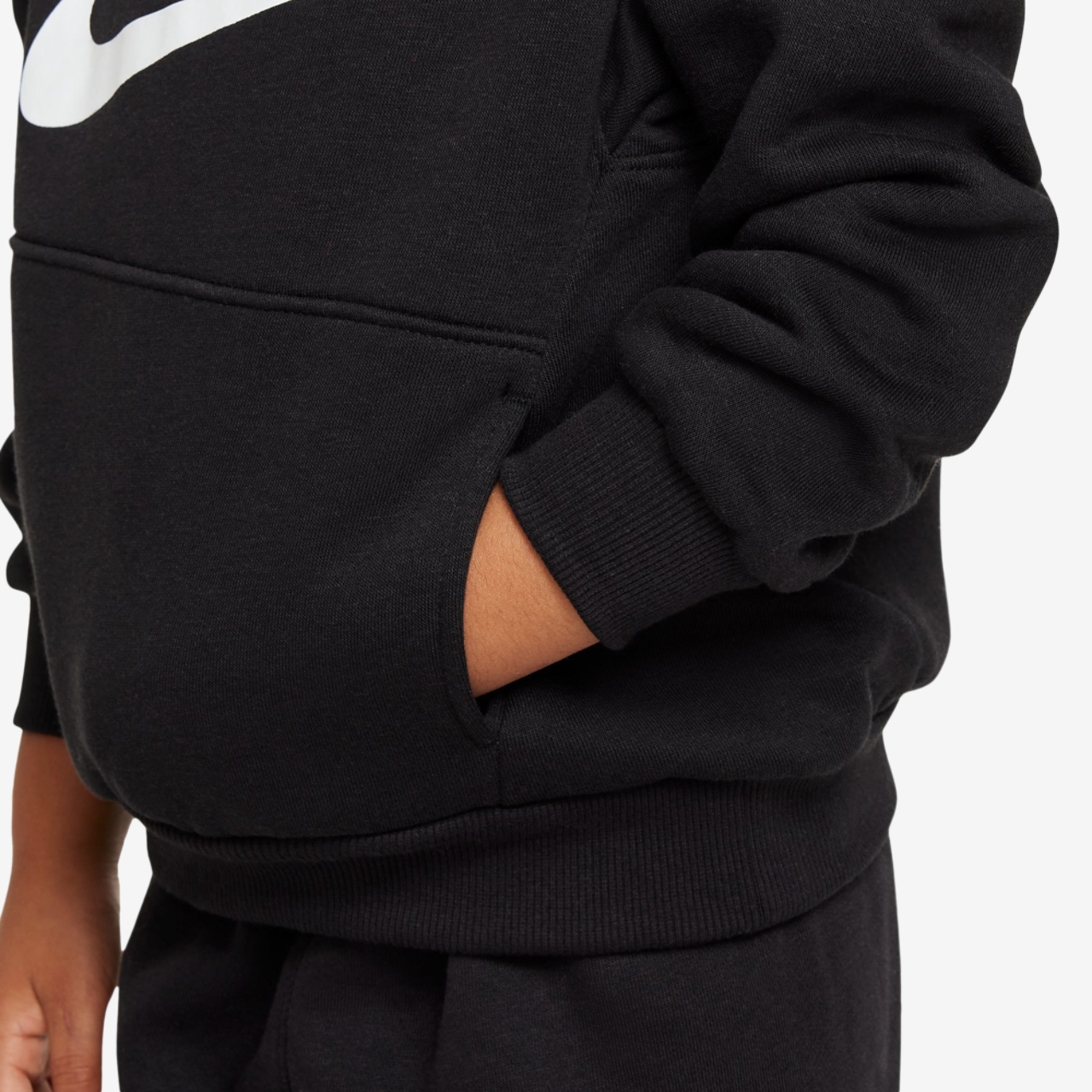 Nike NSW Club Fleece Set Image 4 of 9. Tap to open photo gallery.