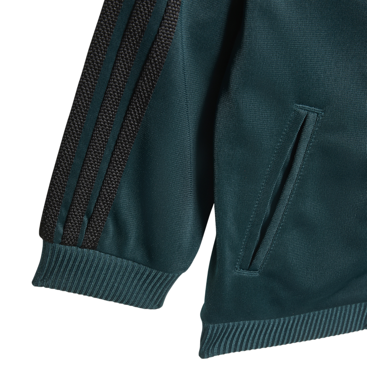 adidas Tenue d'athlétisme Firebird Image 6 de 7. Appuyez pour ouvrir la galerie de photos.