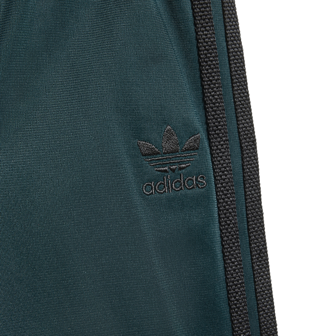 adidas Tenue d'athlétisme Firebird Image 7 de 7. Appuyez pour ouvrir la galerie de photos.
